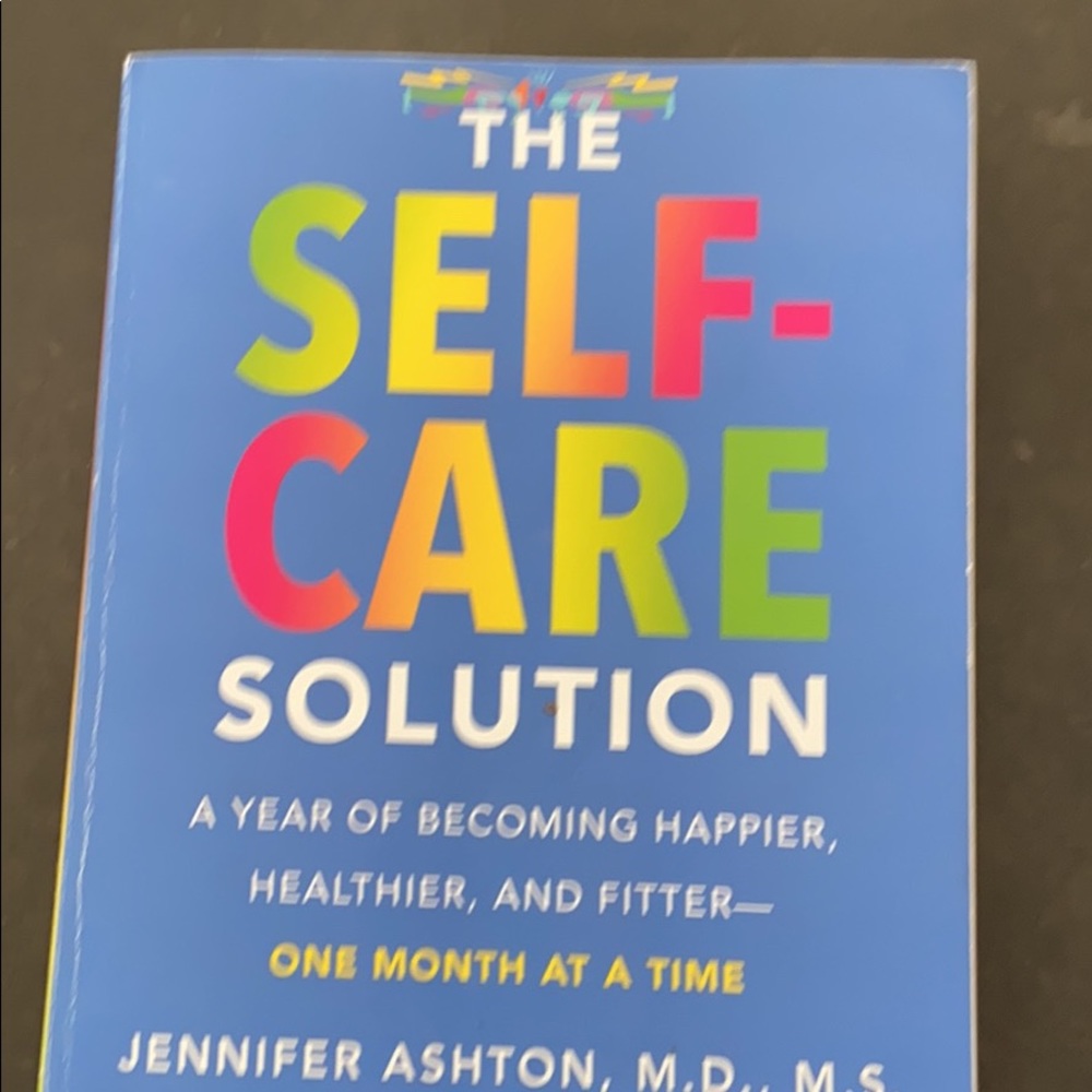 Books - Picture 4 of 11